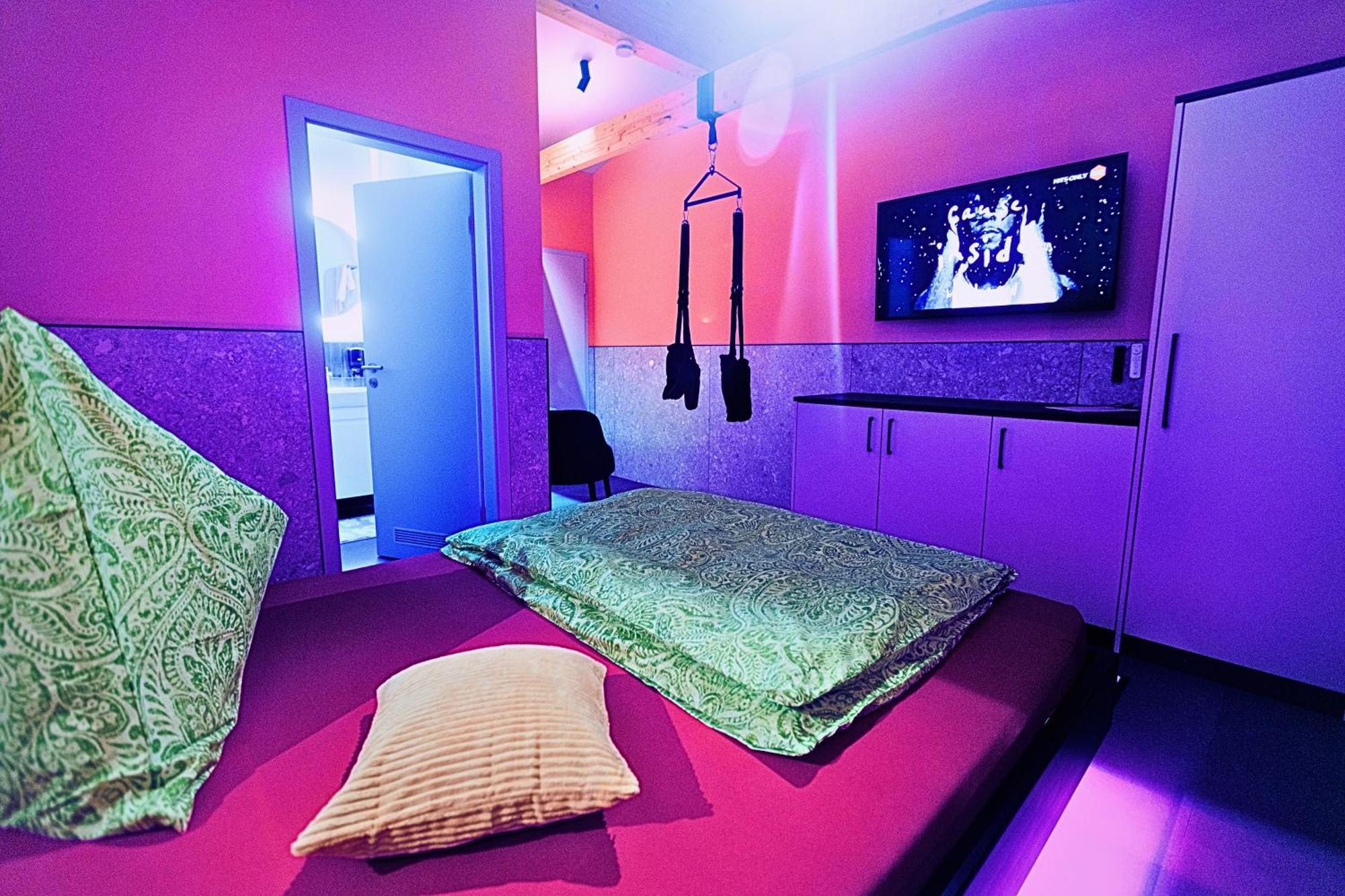 Lustra Stundenhotel - Adults Only ลันด์สฮูท ภายนอก รูปภาพ