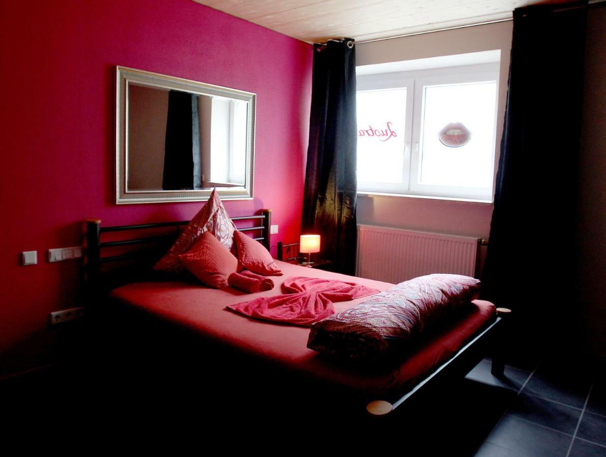 Lustra Stundenhotel - Adults Only ลันด์สฮูท ภายนอก รูปภาพ