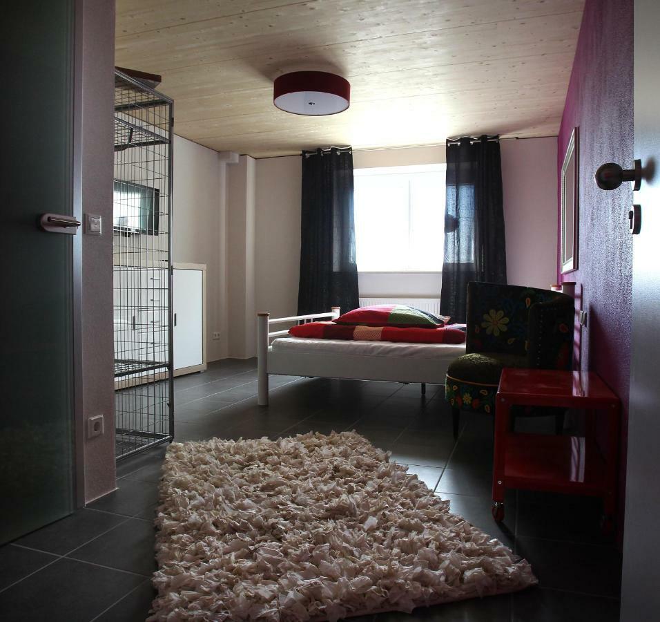 Lustra Stundenhotel - Adults Only ลันด์สฮูท ภายนอก รูปภาพ